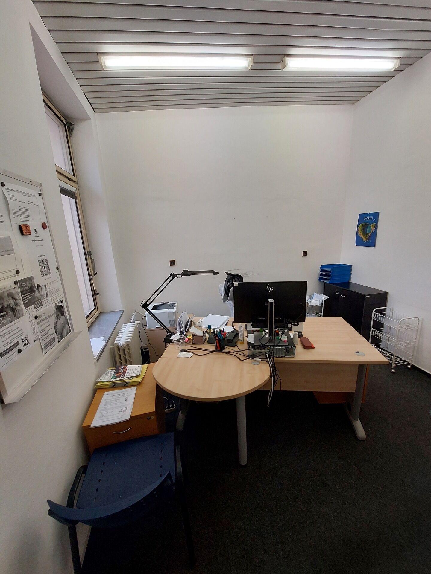 Pronájem kaceláře