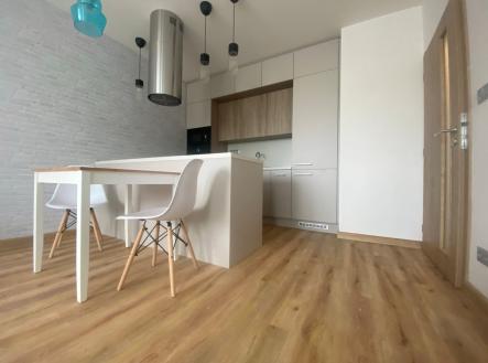 Pronájem bytu, 2+kk, 51 m²