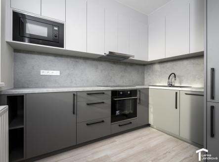 Pronájem bytu, 2+kk, 47 m²