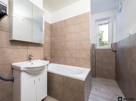 Pronájem bytu, 3+kk, 55 m²