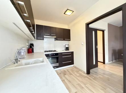 Pronájem bytu, 3+1, 80 m²