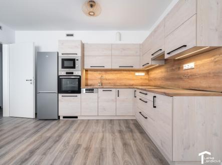 Pronájem bytu, 2+kk, 78 m²