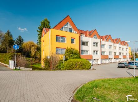 Pronájem bytu, 3+kk, 66 m²