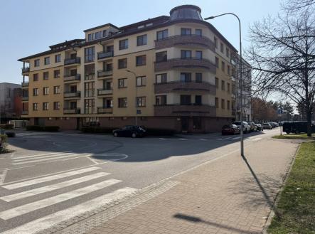 Pronájem bytu, 3+kk, 111 m²