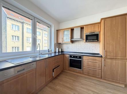 Pronájem bytu, 3+kk, 111 m²