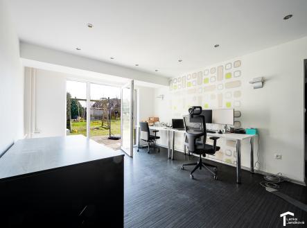 Pronájem kanceláře, 103 m²