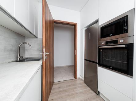 Pronájem bytu, 3+kk, 85 m²