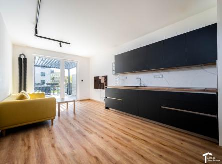 Pronájem bytu, 3+kk, 70 m²