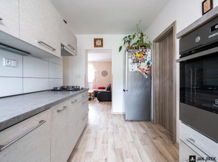 Pronájem bytu, 3+1, 70 m²