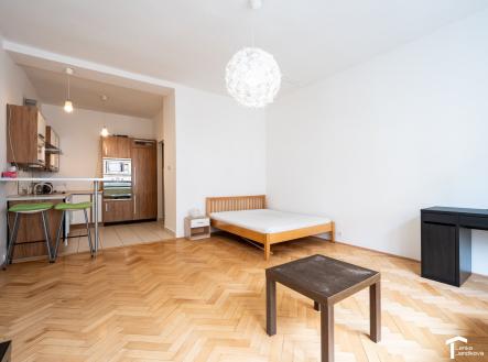 Pronájem bytu, 1+kk, 39 m²