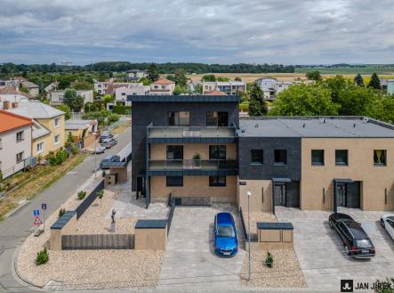 Pronájem bytu, 3+kk, 69 m²