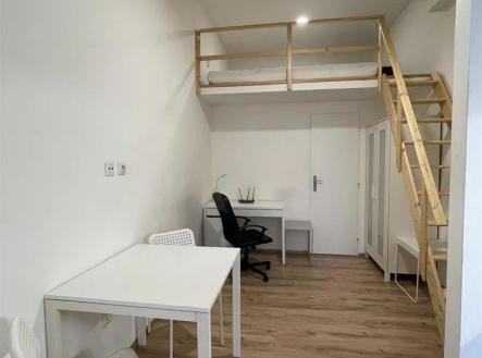 Pronájem bytu, 1+kk, 22 m²