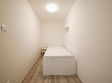 Pronájem bytu, 1+kk, 34 m²