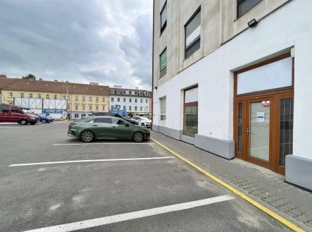 Pronájem - restaurace, 90 m²