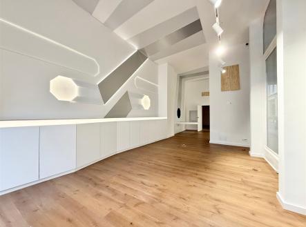 Pronájem - restaurace, 120 m²