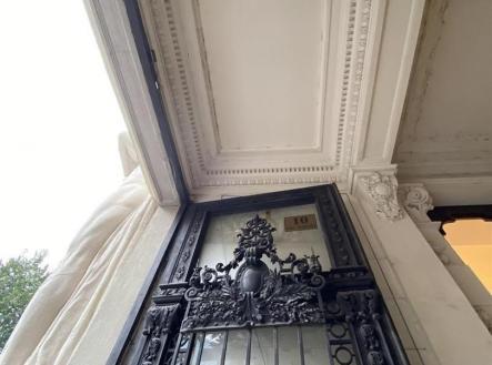 Pronájem obchodní prostor, 580 m²