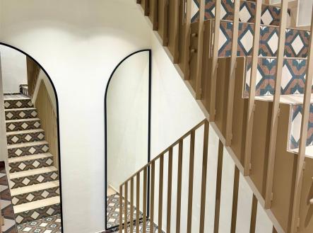 Pronájem nájemního domu, 323 m²