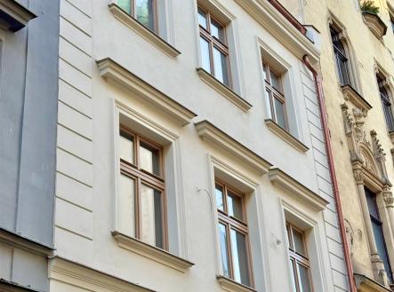 Pronájem nájemního domu, 323 m²