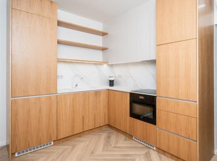 Pronájem bytu, 2+kk, 66 m²