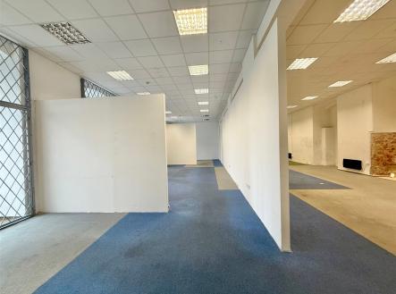 Pronájem skladovací prostor, 190 m²