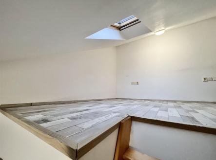 Pronájem bytu, 2+kk, 66 m²