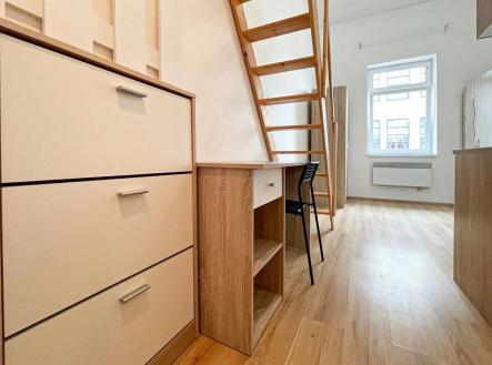 Pronájem bytu, 1+kk, 24 m²