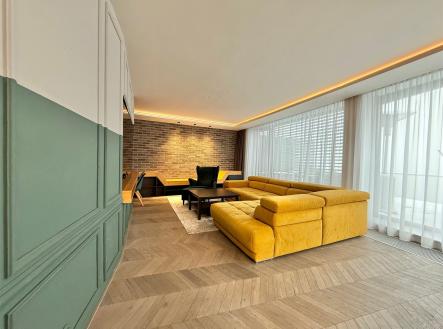 Pronájem bytu, 3+kk, 98 m²