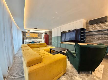 Pronájem bytu, 3+kk, 98 m²