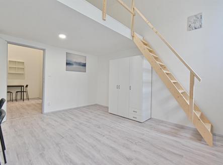 Pronájem bytu, 1+1, 31 m²