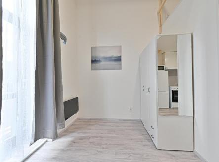Pronájem bytu, 1+1, 31 m²