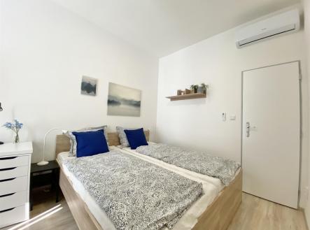 Pronájem bytu, 1+kk, 18 m²