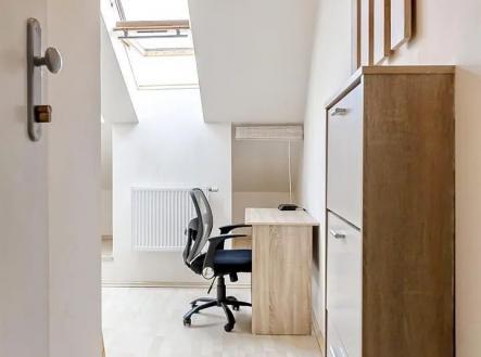 Pronájem bytu, 1+kk, 28 m²