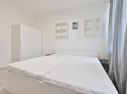 Pronájem bytu, 2+1, 44 m²