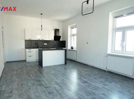 Pronájem bytu, 3+kk, 60 m²