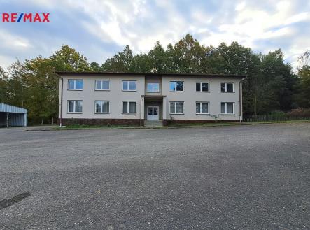 Pronájem - skladovací prostor, 12 718 m²