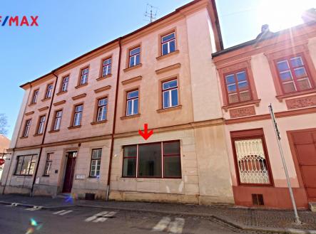 Pronájem - obchodní prostor, 63 m²