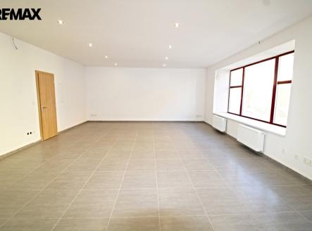 Pronájem obchodní prostor, 63 m²