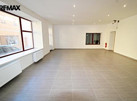 Pronájem obchodní prostory, 62 m²