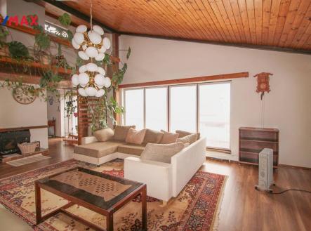 Pronájem - dům/vila, 222 m²