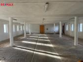 Pronájem skladovací prostor, 182 m²