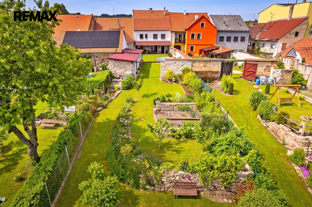 Dům a zahrada