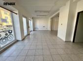 Pronájem obchodní prostor, 74 m²