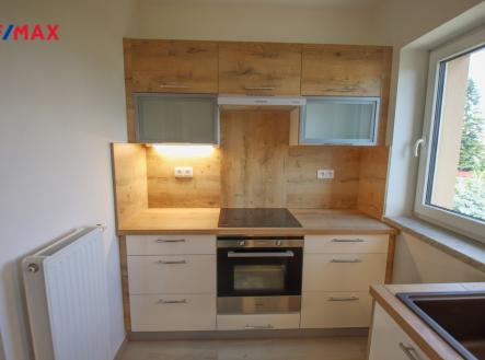 Pronájem bytu, 3+1, 82 m²