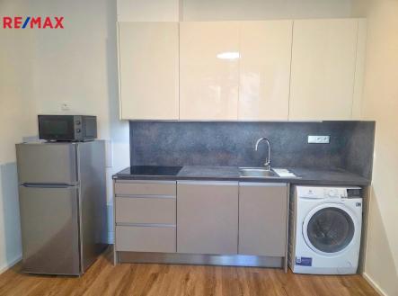 Pronájem bytu, 2+kk, 38 m²