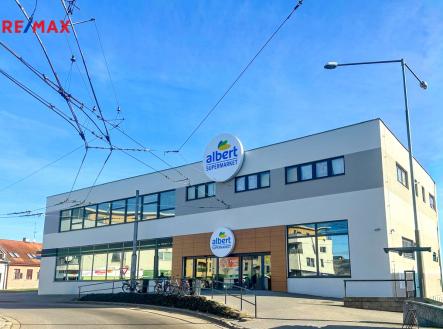 Pronájem obchodní prostor, 470 m²