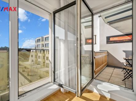 Pronájem bytu, 3+kk, 82 m²