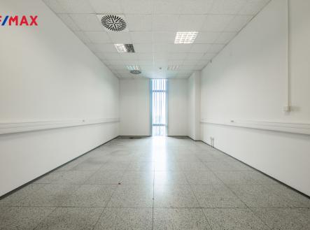 Pronájem kanceláře, 42 m²