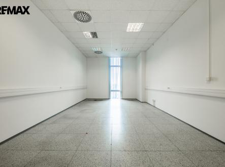 Pronájem kanceláře, 42 m²
