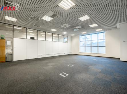 Pronájem kanceláře, 66 m²