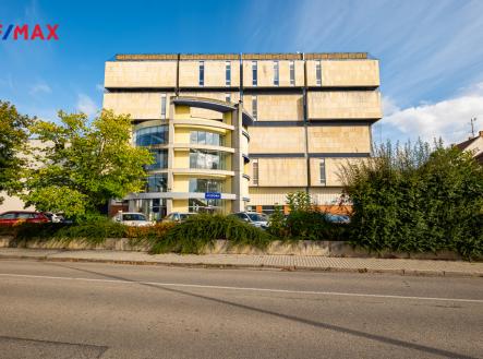 Pronájem kanceláře, 66 m²